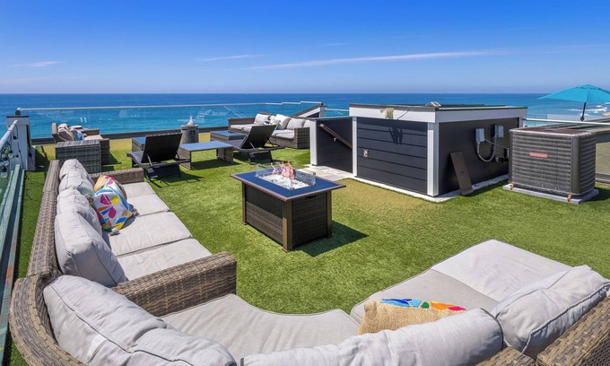 South Oceanside House | Single Family Beachfront Home, Private Beach P1735-0