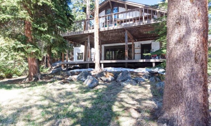 Vail Ski Chalet | Single Family Home in between Lionshead and Vail Village, on the Gore Creek.