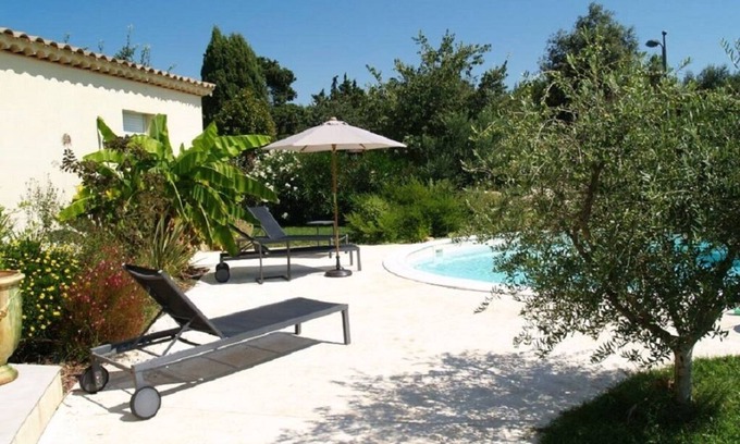 Saint-Quentin-la-Poterie House | Single-storey villa with pool 5 min. from Uzès