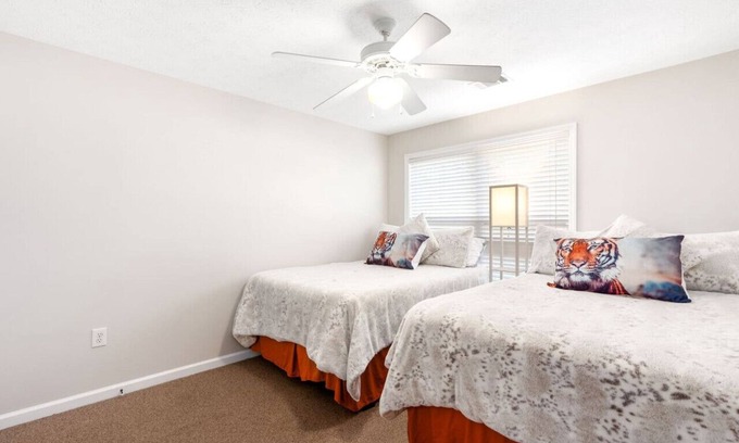 Auburn Apartment | Single Room 2 with Shared Space