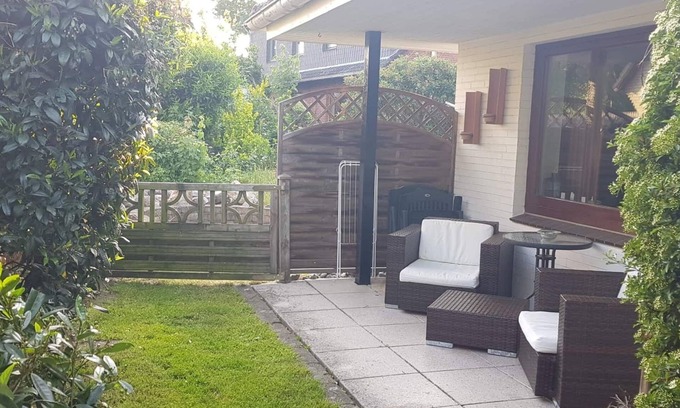 Stickenbuttel Apartment | Single-storey apartment not far from Duhnen. Quiet area with garden