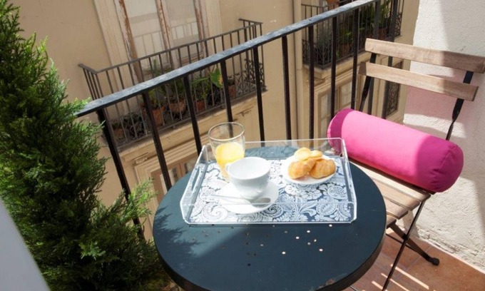 Valencia City Centre Apartment | Singular Stays Mercado Central VII
