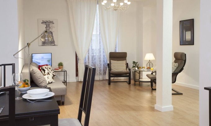 Ciutat Vella Apartment | Singular Stays Plaza Redonda