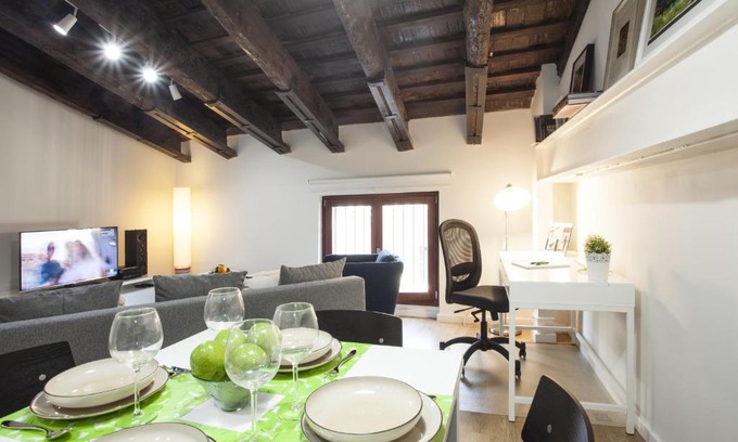 Ciutat Vella Apartment | SingularStays San Vicente
