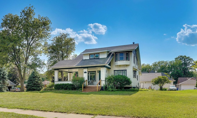 Sioux Center House | Sioux Center Home Near Dordt University