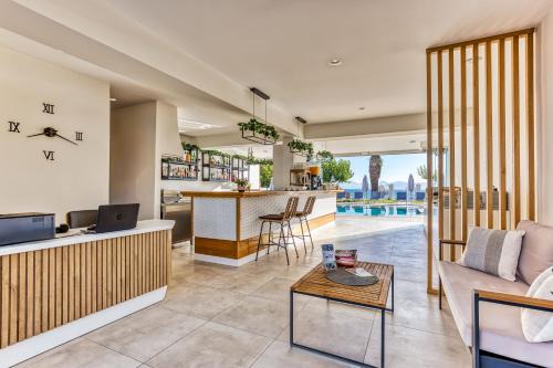 Kavos Apartment | Sirocco Hotel
