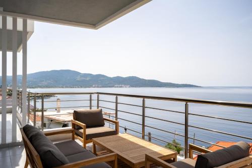 Neos Marmaras Apartment | SithoniaRS Wave & Wind Luxury Apartment with infinity Sea View