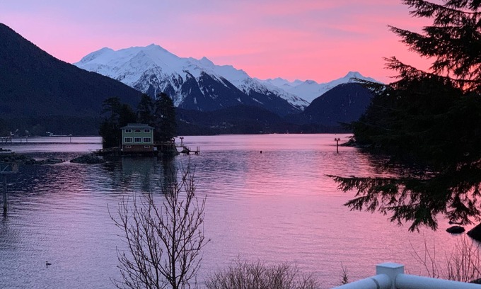 Sitka House | Sitka Oceanfront Townhome- 3bedroom/2.5 bath