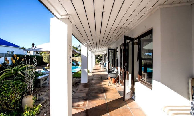 Westcliff House | Sixteen Guest House on Main