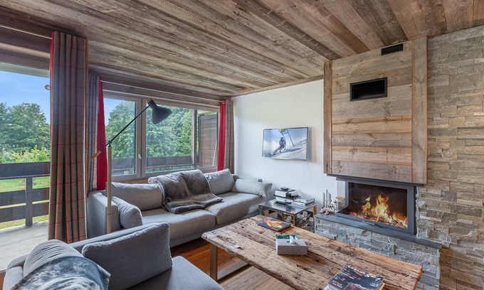 Le Planellet Apartment | Ski and Golf Retreat: Cozy 2BR Megève Apartment with Fireplace
