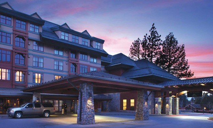 Stateline Apartment | Ski! at Marriott's LakeTahoe Dec 26,27,28 to Jan 2,3,4.