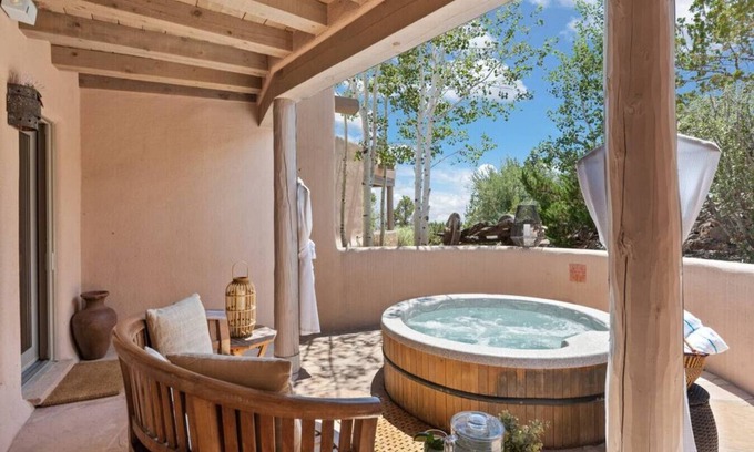 Santa Fe House | Ski Discounts! Tesuque Getaway w/Hot Tub