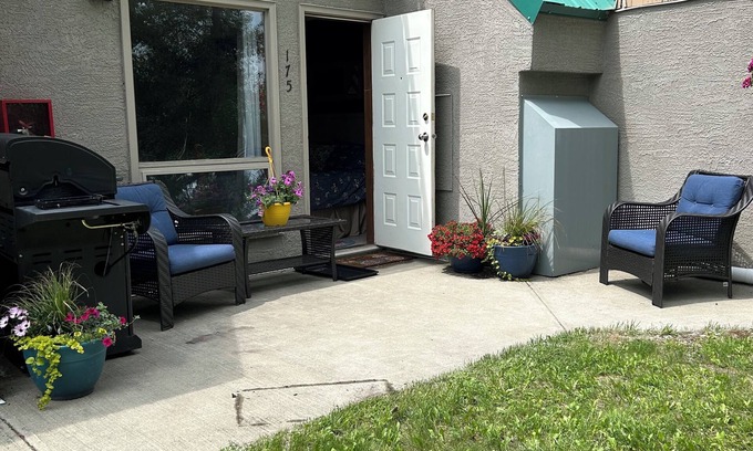 East Kootenay Condo | Ski, golf, hike or bike right outside your door if you like!