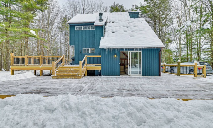 Windham House | Ski, Hike & Golf: Pet-Friendly Windham Retreat