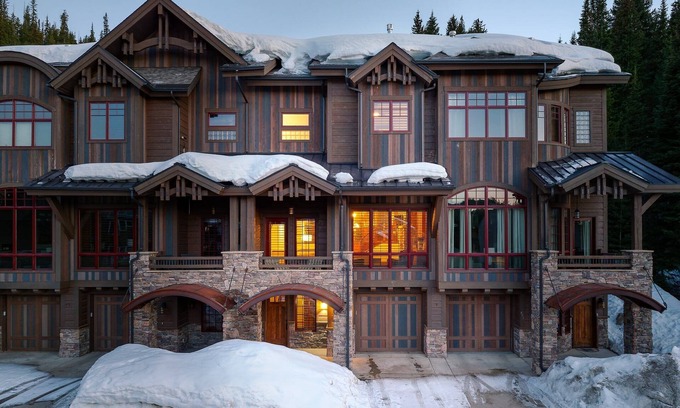 Winter Park House | Ski In Out Luxury Villa 452 I Private Hot Tub I Great Views I Best Price I Discounted Attractions