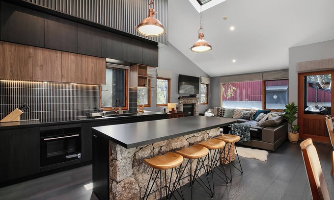 Thredbo Ski Chalet | Ski In Ski Out #10 - Stunningly renovated Ski Retreat on snow - 3 Bed, 3 Bath