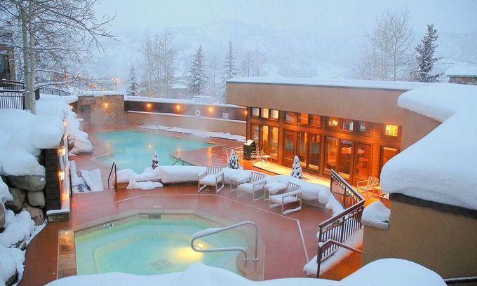 Snowmass Village Condo | Ski in/ski out 4BR residence in Snowmass Village - onsite pool & hot tubs!