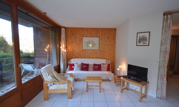Les Gets Apartment | Ski-In/Ski-Out Apartment in Les Gets - 3 Stars, Balcony, Mountain Views, Free Shuttle