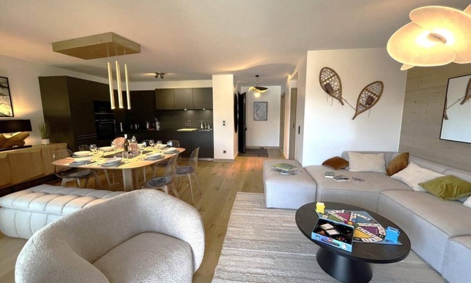 Bergers Apartment | Ski-in/ski-out & foot of the slopes, 4th floor, swimming pool, parking, tv, ski locker, 98m²