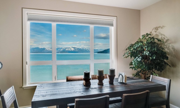 Sandpoint Condo | Skiing, Hiking, Biking & more-Seasons at Sandpoint