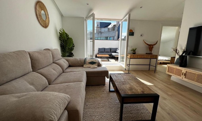 La Coruna Apartment | Sky Fleming 31 by Oktheway