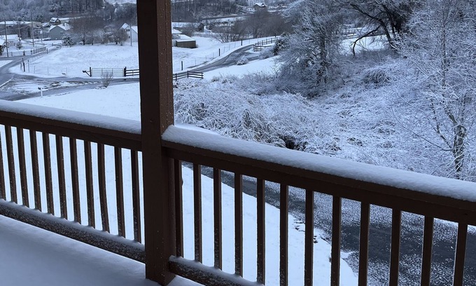 Waynesville House | Sky View Mountain Getaway