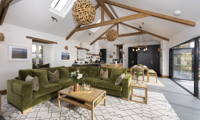 Castallack House | SKYBER, ST BURYAN