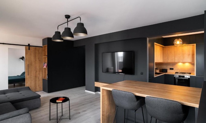 Brasov Apartment | Skylark - Manhattan Penthouse with Jacuzzi & Panoramic View