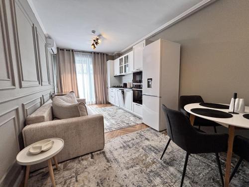 Cluj-Napoca Apartment | Skyresort- Kingsize Bed, Close To The Airport