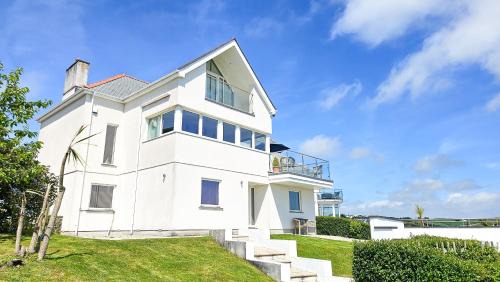 Saint Goran House | Skysail