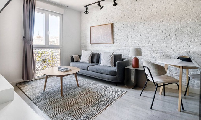 Golden Triangle of Art Apartment | Sleek Huertas-Cortes 1BR, in Las Letras & heart of Madrid, by Blueground