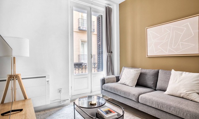 Golden Triangle of Art Apartment | Sleek Huertas-Cortes 2BR, in Las Letras & heart of Madrid, by Blueground