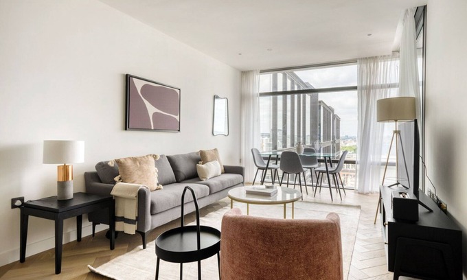 Shoreditch Apartment | Sleek Shoreditch 1BR w/Gym, Spa & Concierge nr Tube, by Blueground