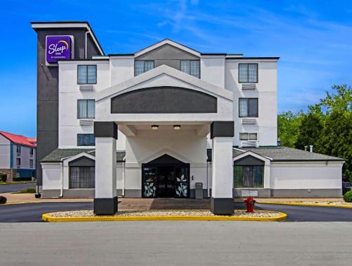 Lansing Hotel | Sleep Inn near I-80 and I-94