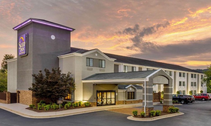 Johnson City Hotel | Sleep Inn & Suites