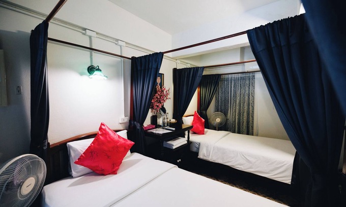 Trang House | Sleeper House