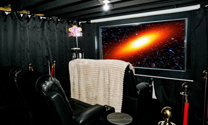 South Austin Apartment | Sleeps 18 7BR Gym Game Room Theater