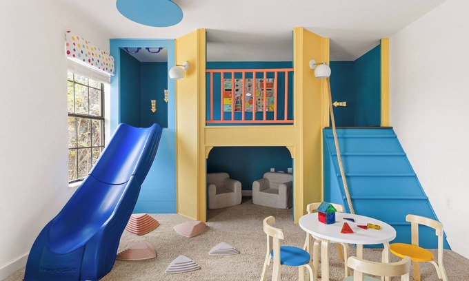 Davenport House | Sleeps 18! Family Retreat w/Game Room, Pool, Resort Access | Shadow Mountain