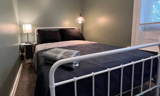 New Castle Condo | Sleeps 6! Cozy 2BR w/4 Beds at New Castle + WIFI!