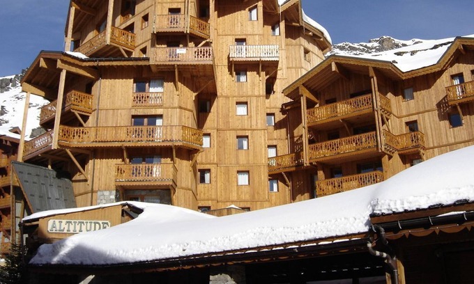 Val-Thorens Cottage | Sleeps 6 guests in 3 bedrooms
