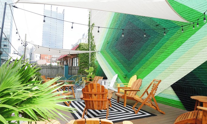 Rutledge Hill House | Sleeps 8 | 4 SoBro Suites Near Bars, Dining & Live Music – by AvantStay