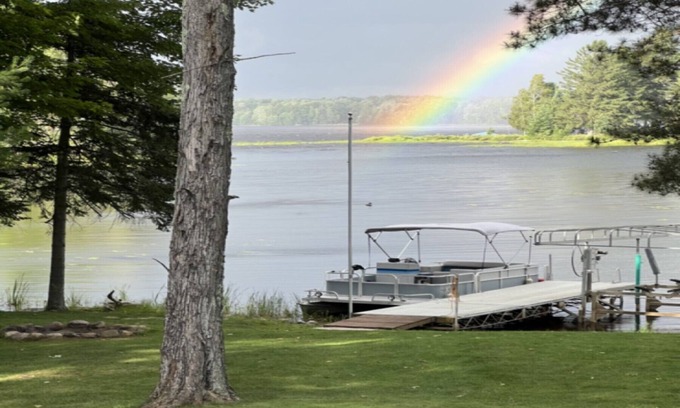 Butternut House | Slice of Heaven with 3,000' Shoreline on the "Crown Jewel" in the Northwoods