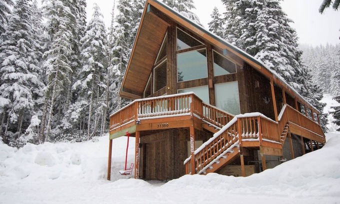 Government Camp Cabin | Slope Side Cabin at the Official Collins Lake Resort