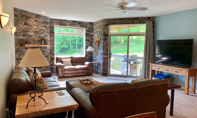 Bellaire Condo | Slope Side Condo-Schuss Mountain-Cedar River Golf Course - Shanty Creek Resorts
