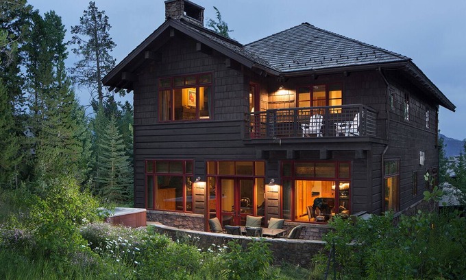Granite Ridge Villa | Slope-side Granite Ridge luxury lodge with ample space for all
