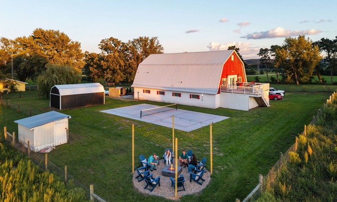 Baraboo House | Slope&Stable-Pickleball, Hot tub, Sauna, Arcade