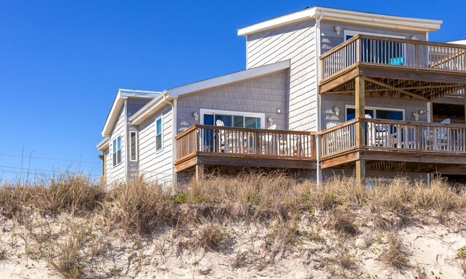 Sneads Ferry House | Slow M'Ocean - Beautiful 2 BR Oceanfront Townhome!