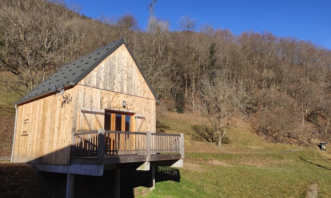 Queige Ski Chalet | Small brand new wooden chalet on 2 levels with terrace