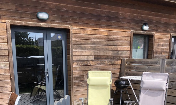 Bernieres-sur-Mer House | Small chalet 4 people 300 m from the page and shops