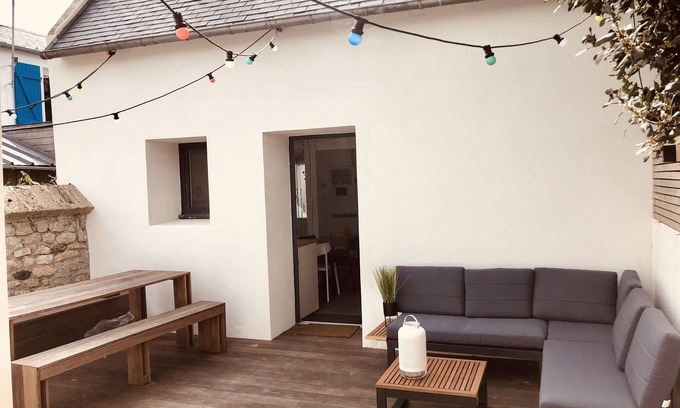 Finistere House | Small fisherman's cottage with terrace on the seafront